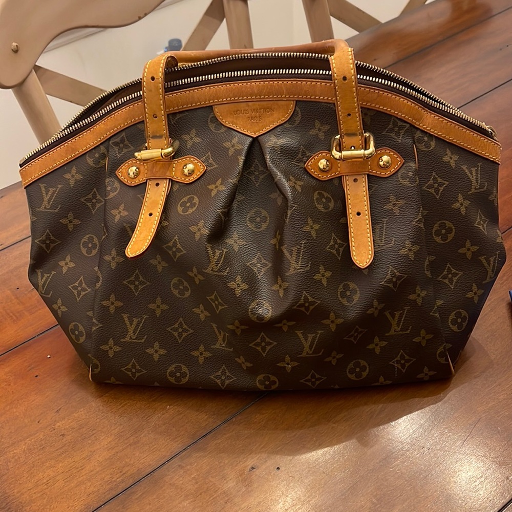 Louis Vuitton monogram tivoli GM